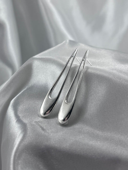 Tally Ho Drop Studs