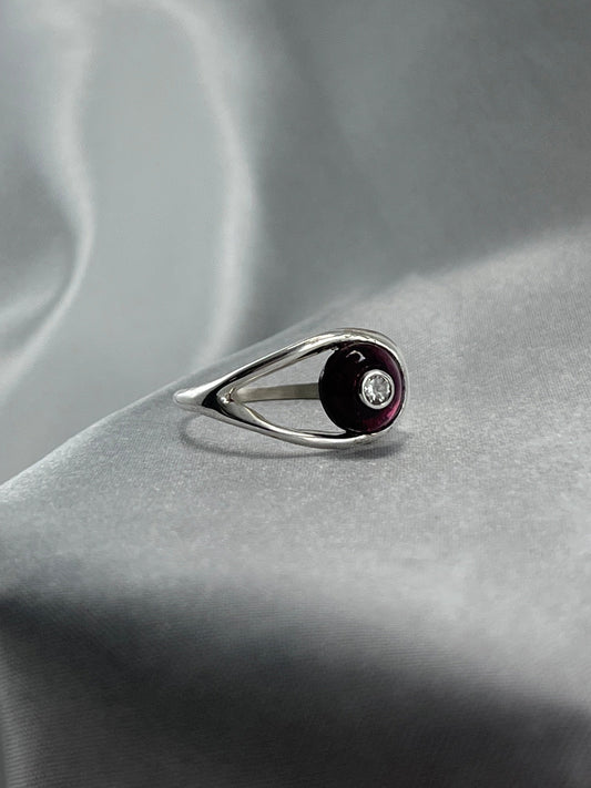 Tally Ho Saddle Ring - Size US 9