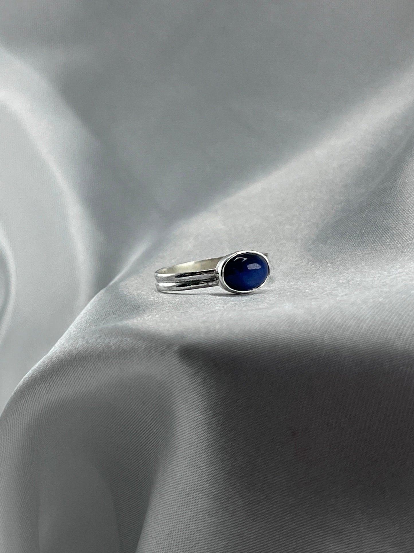 Star Sapphire Stacker Ring - Size US 7