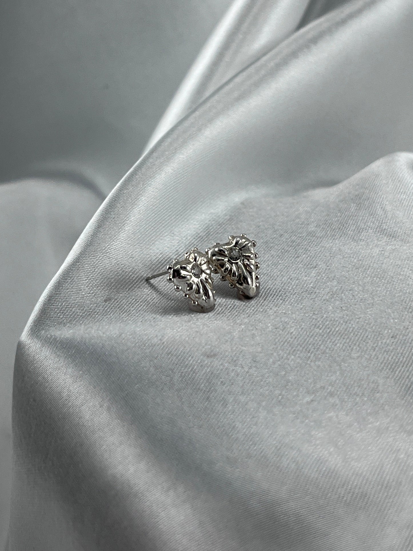 Mini Ardor Studs - White Topaz